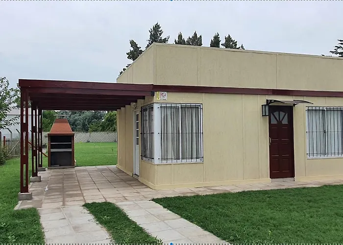 Casa Con Pileta, Parrilla Y Cochera Cubierta